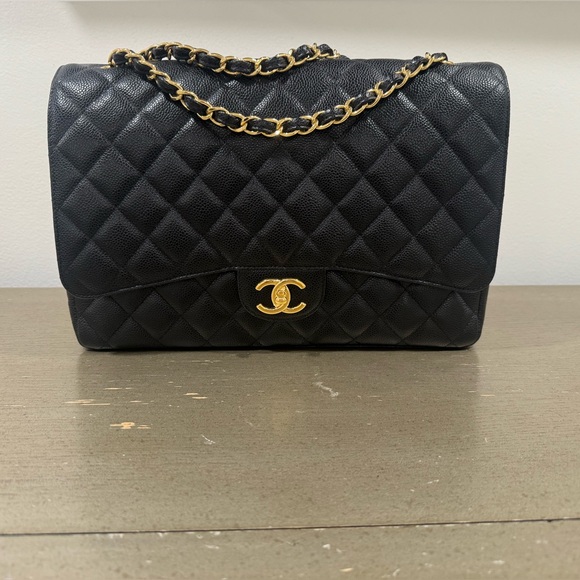 Chanel Maxi (caviar) Classic Flap - Picture 1 of 10